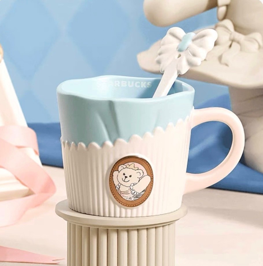 スターバックス海外中国ベアリスタ プリンセスのマドラ付きマグ