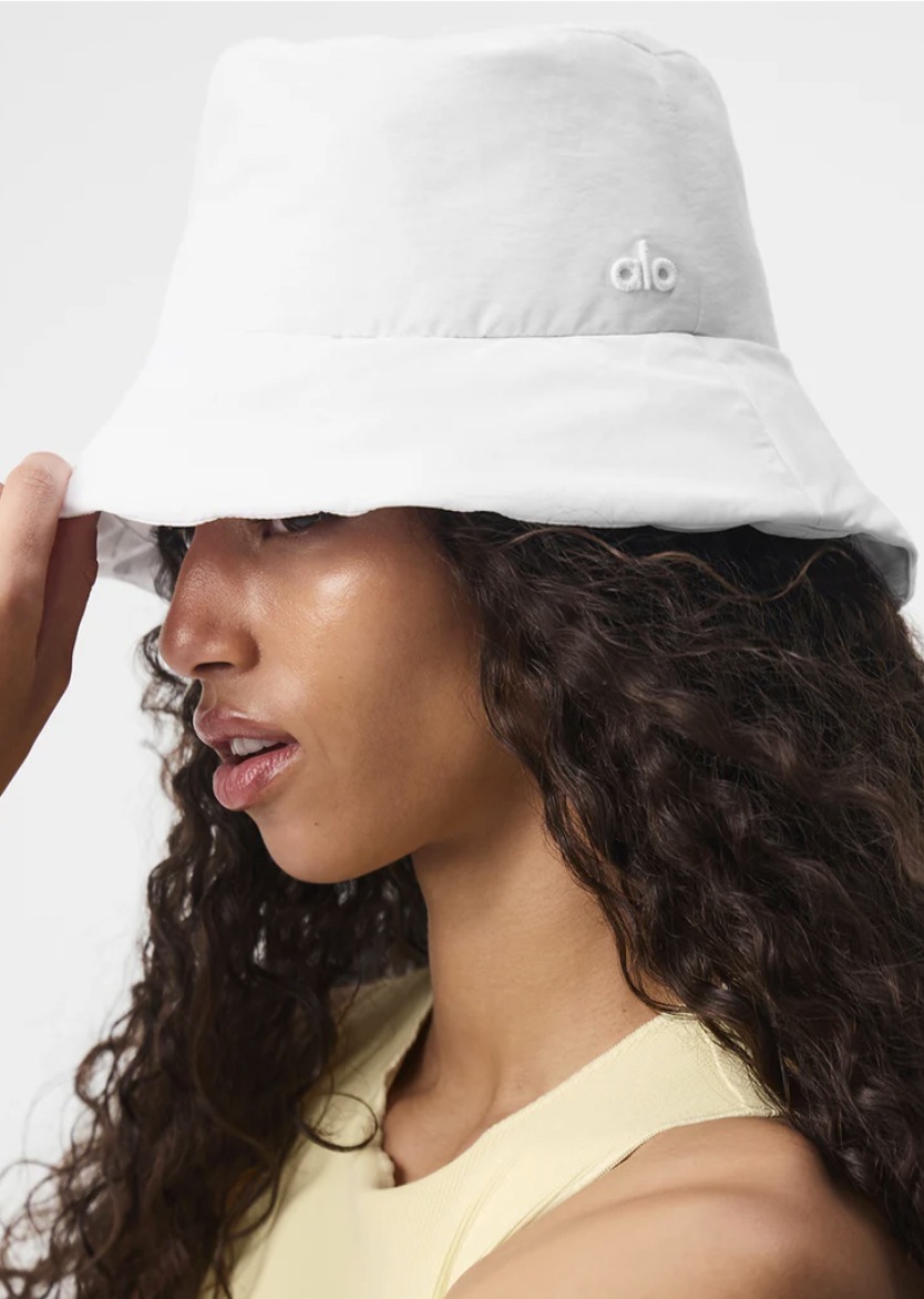 Alo Yoga GOOD SHADE PUFFER BUCKET HAT
