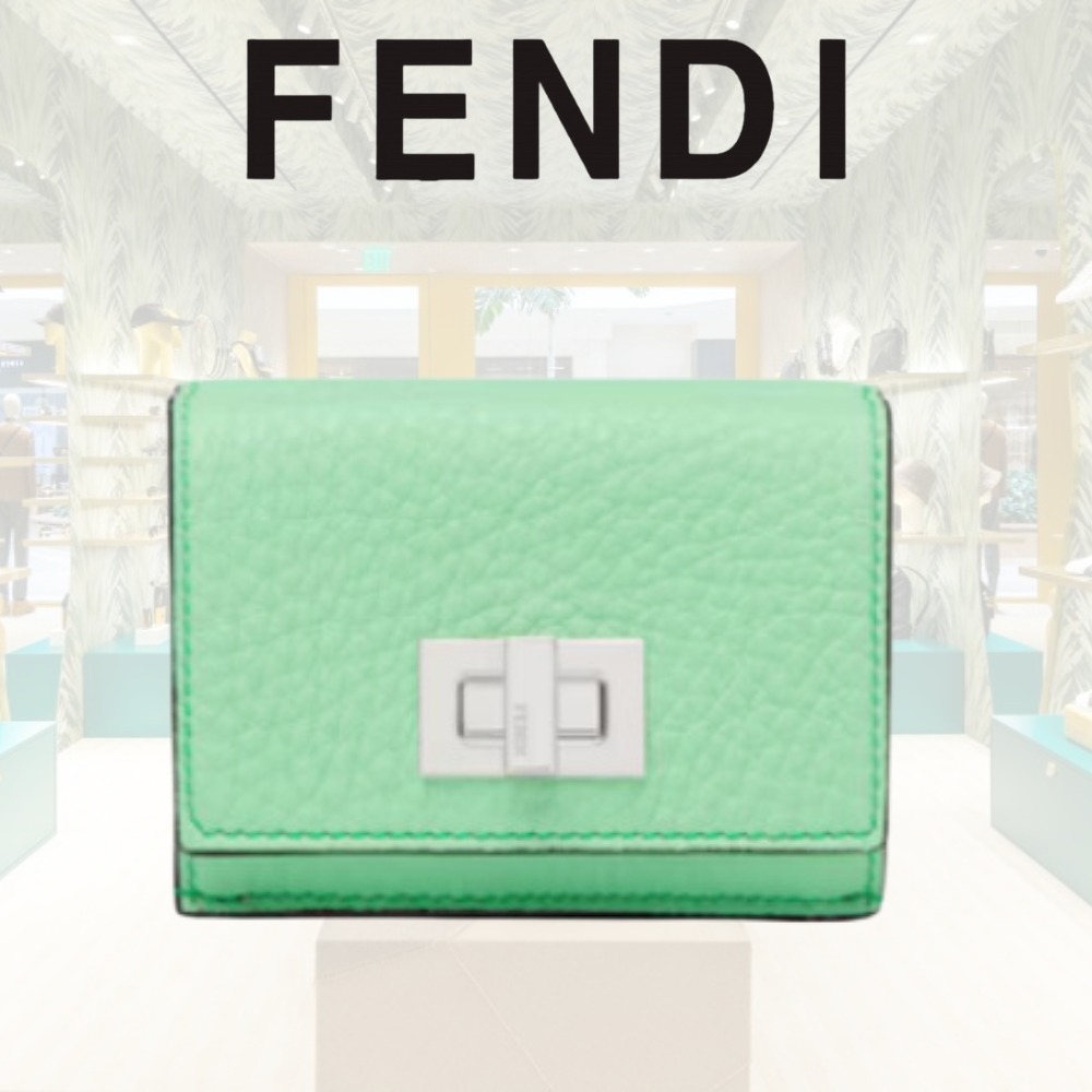 人気☆【FENDI】コインケース シンプルロゴ グリーン 使い勝手◎