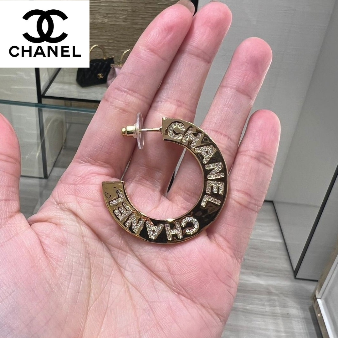 【CHANEL】ワンポイントで華やかに◎シャネル ピアス