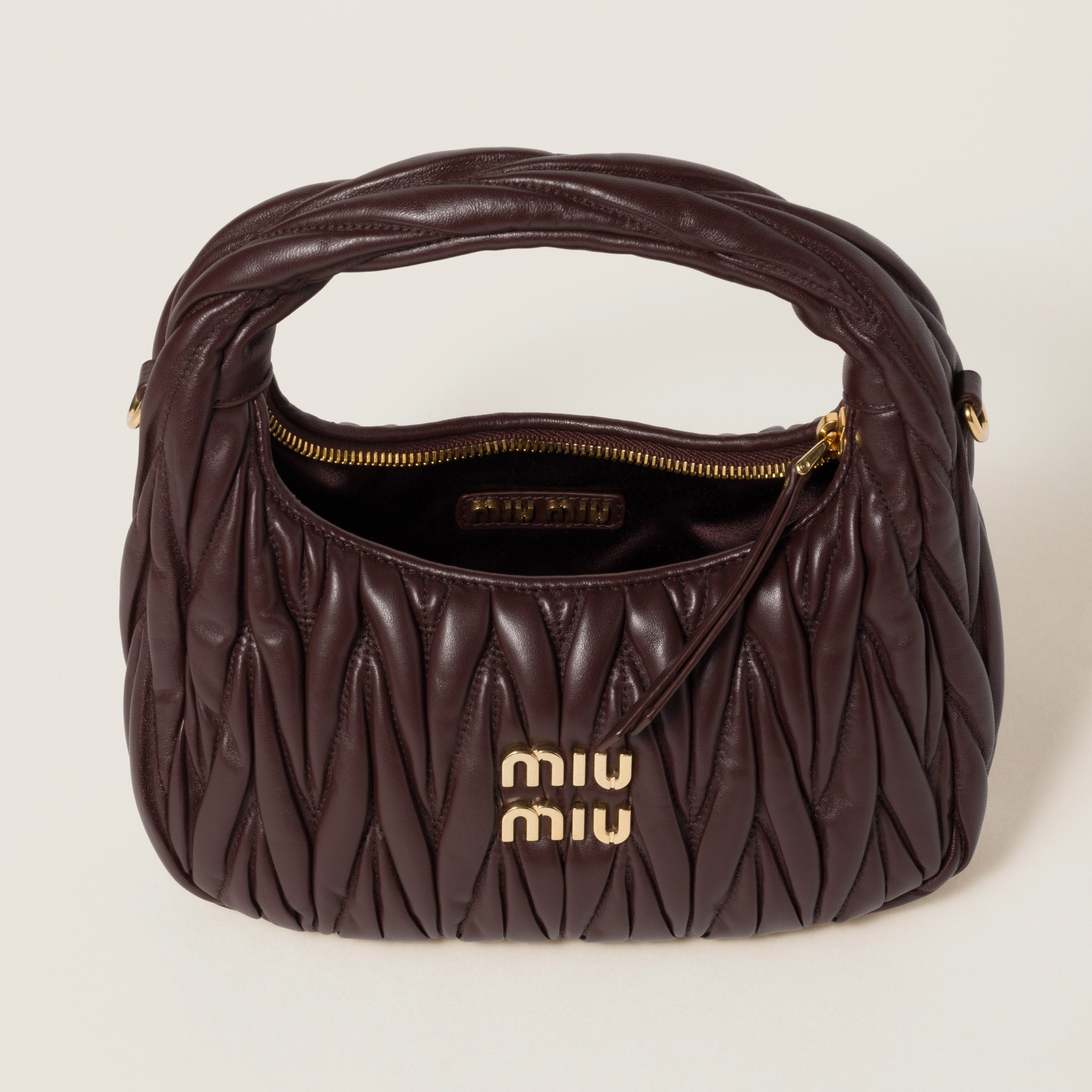 《洗練された逸品》【miumiu】ワンダーホーボー バッグ