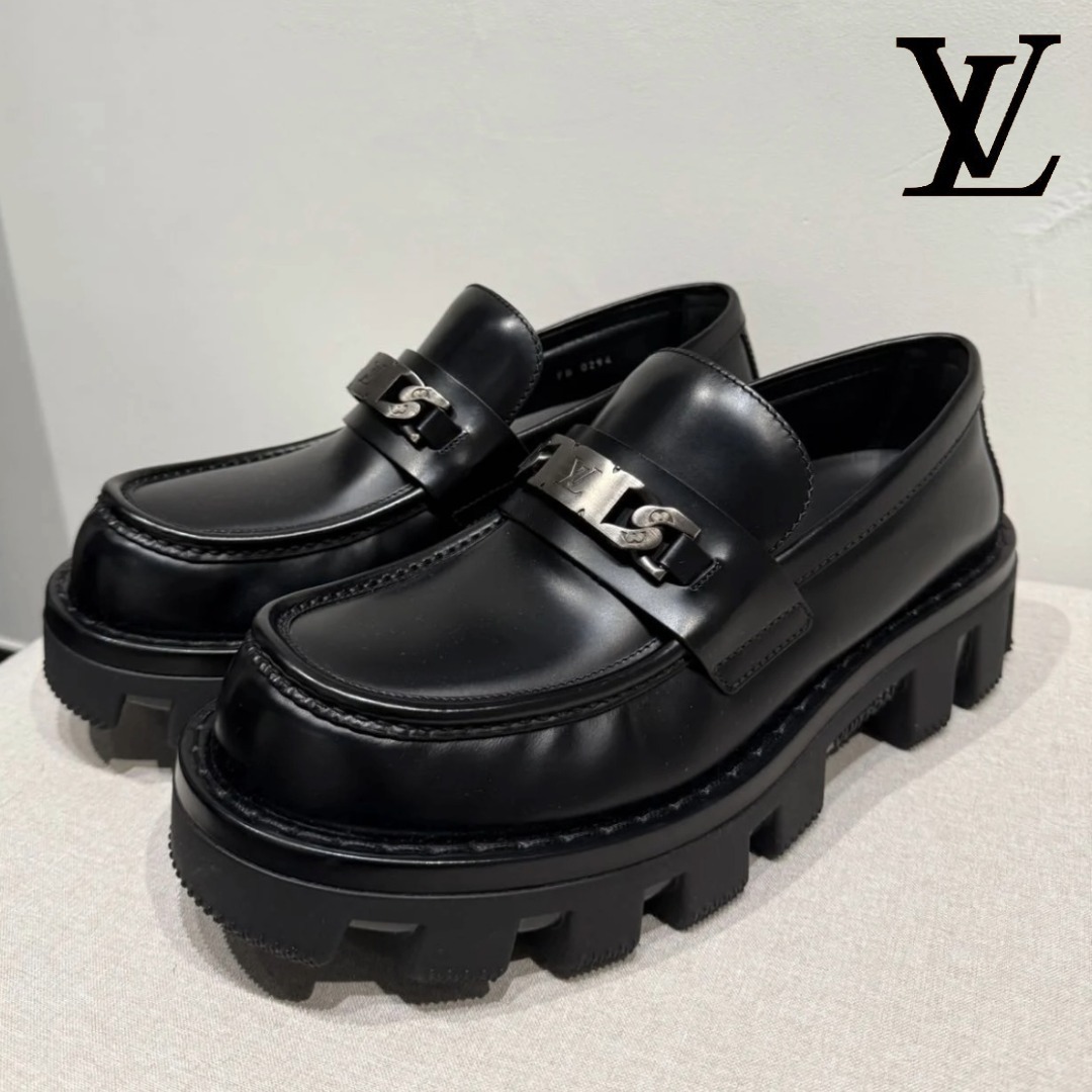 【足元からお洒落に♪】Louis Vuitton★ラインローファー
