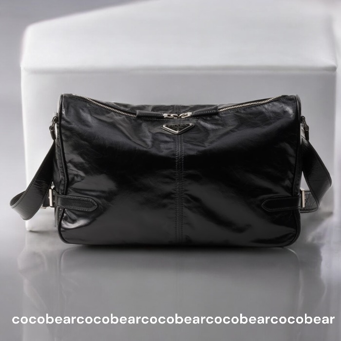 ☆PRADA☆プラダ☆レザーショルダーバッグ