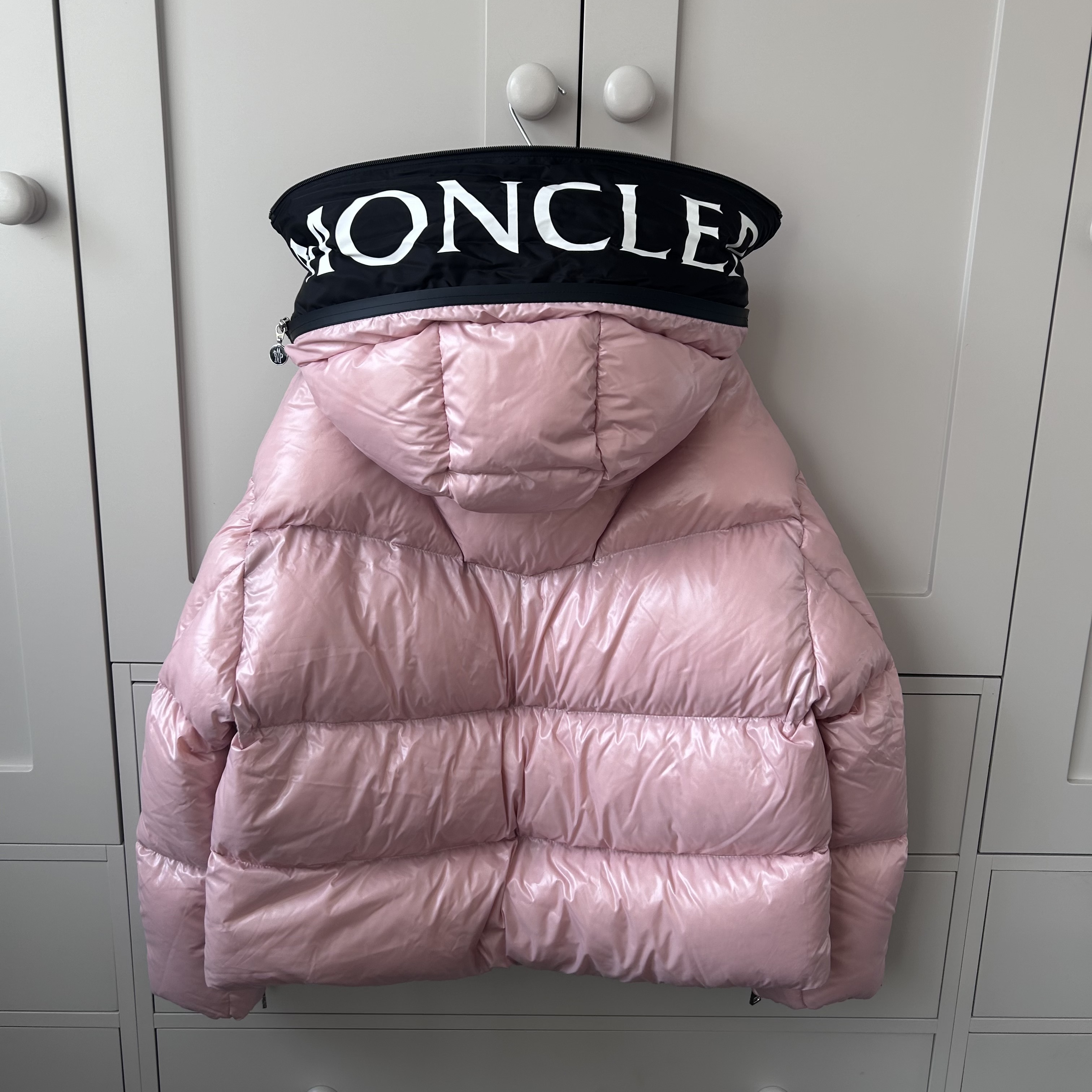 【VIPセール】MONCLER (モンクレール)ダウンジャケット