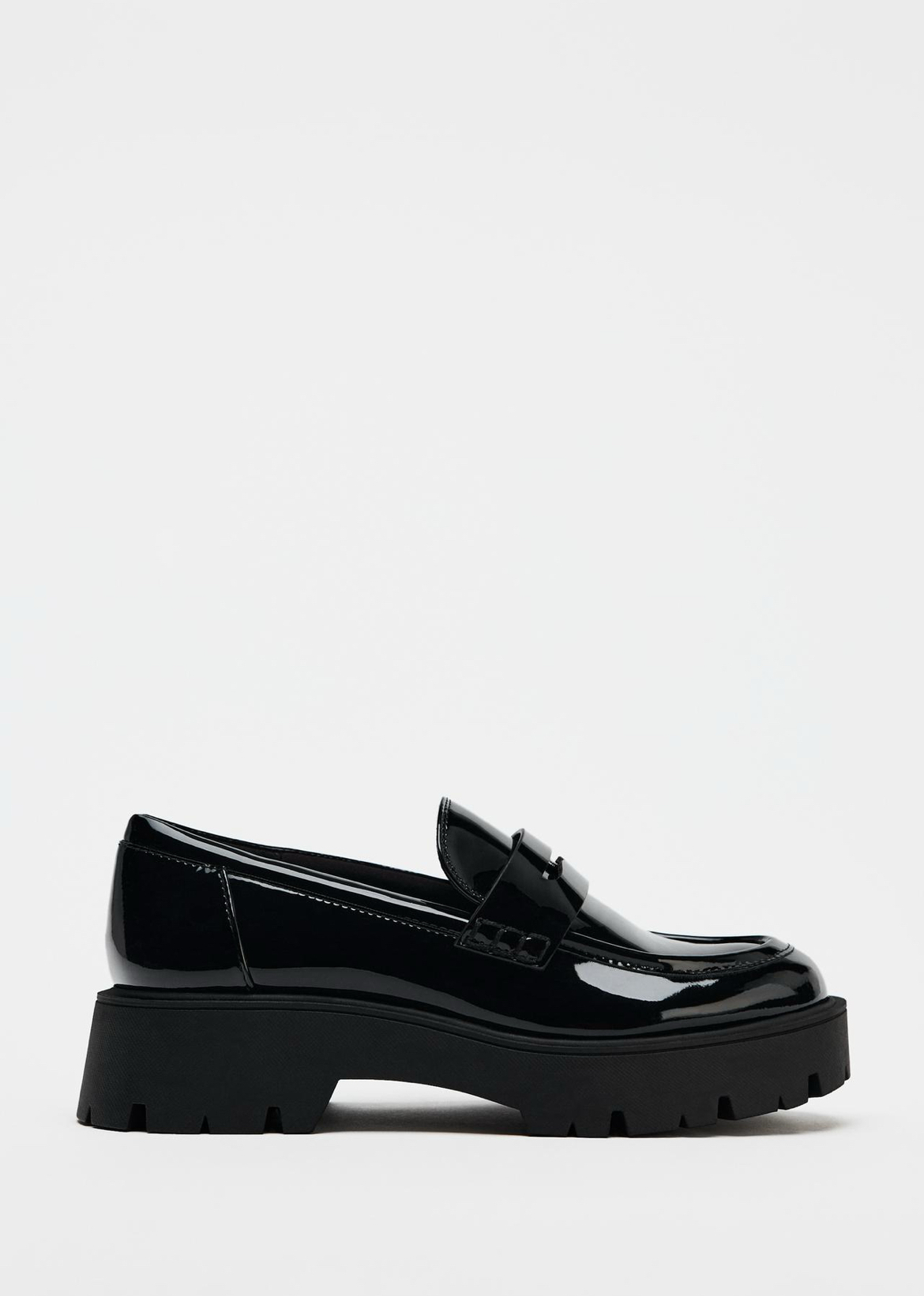 すぐ届く☆完売品 ZARA プラットフォームローファー (ZARA