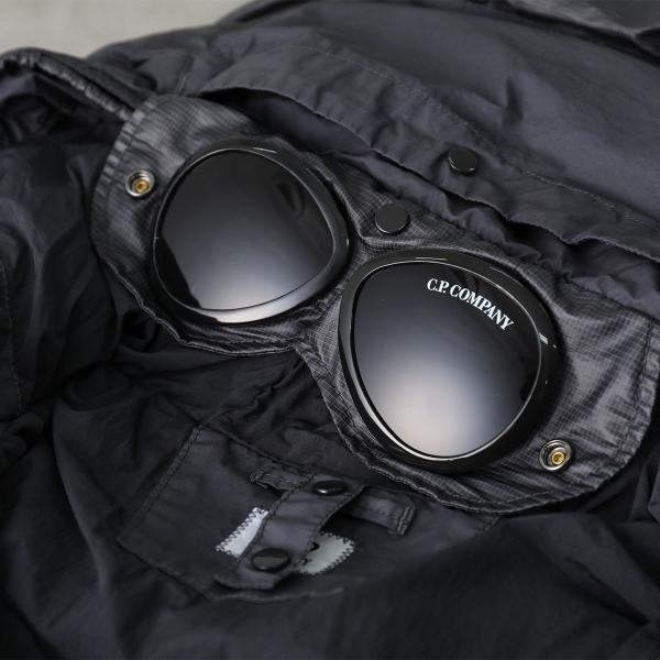 C.P.COMPANY ダウンジャケット 17CMOW266A 110185G フーディ