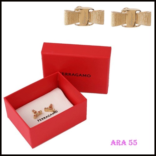 Ferragamo正規品/関税送料込み VARA ピアス