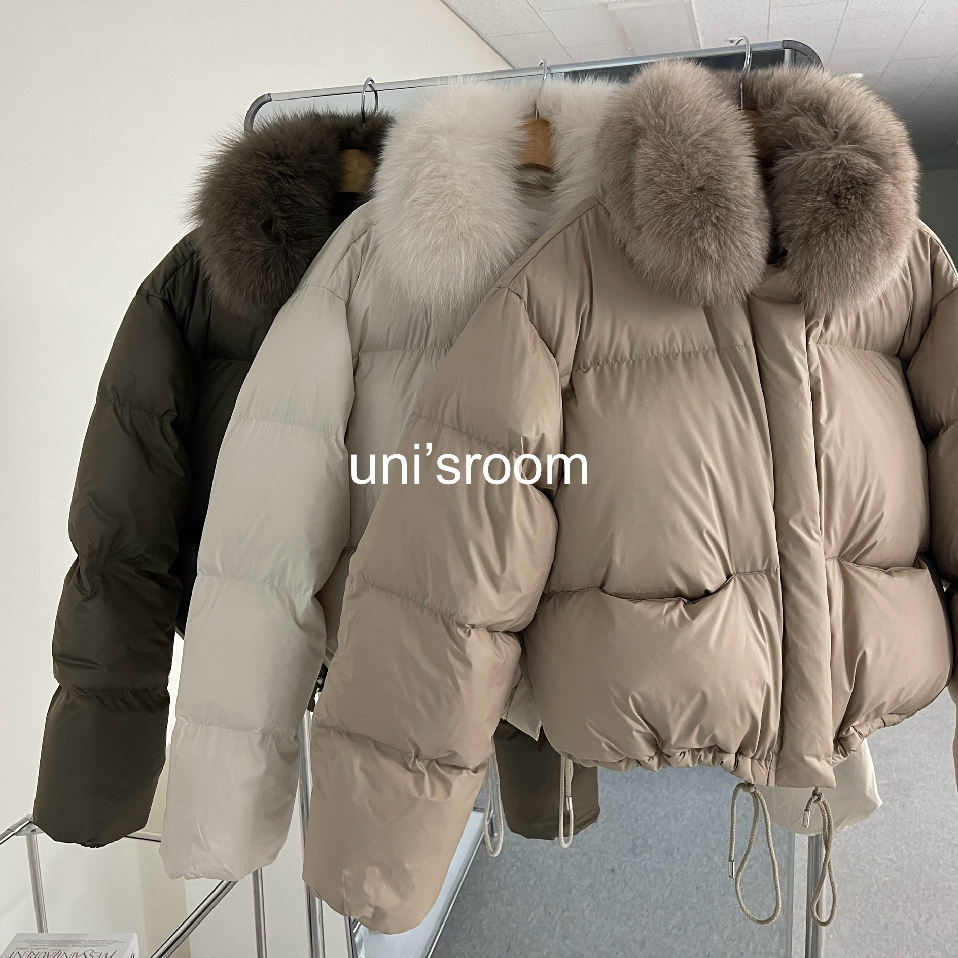 uni's room■3color ファックスファーラウンドダウン OT-AW25-17