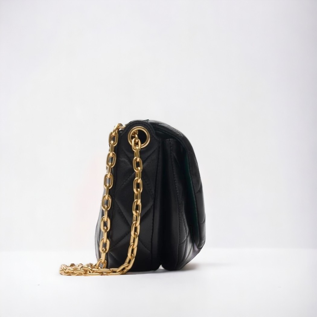 【BURBERRY】キルティング ロッキングホース バッグ キルティング ロッキングホース バッグ (ブラック／パラジウム