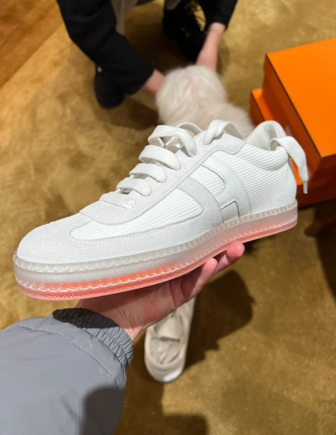 【大人お洒落なホワイト♪】HERMES★スニーカー《Boomerang》