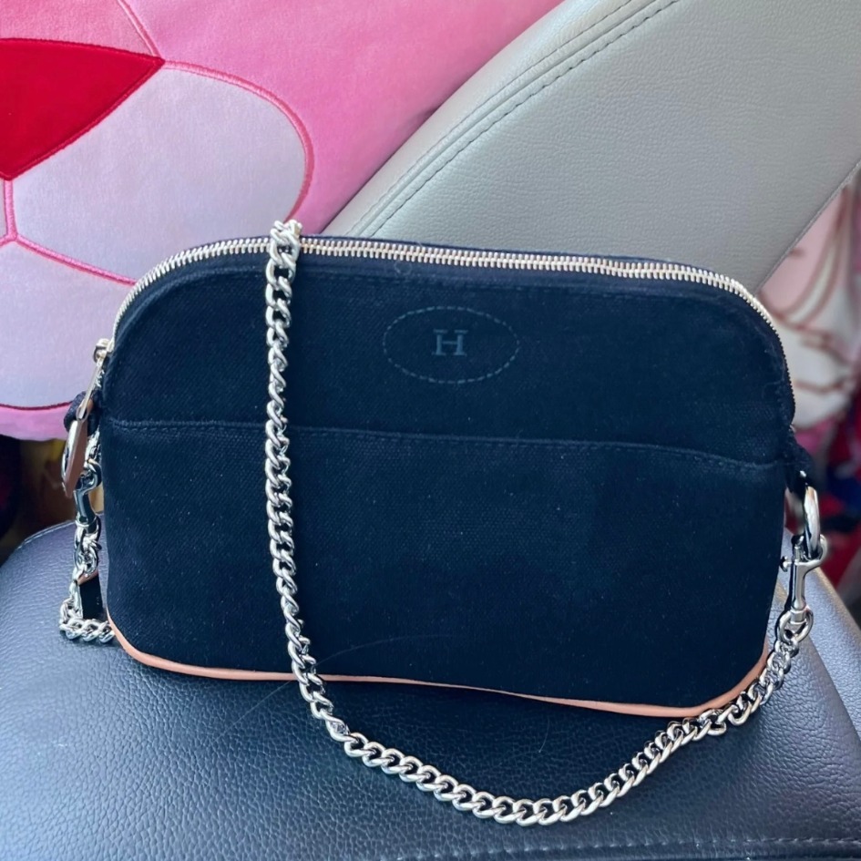 ショルダーバッグにも♪】HERMES ボリードポーチMM 26