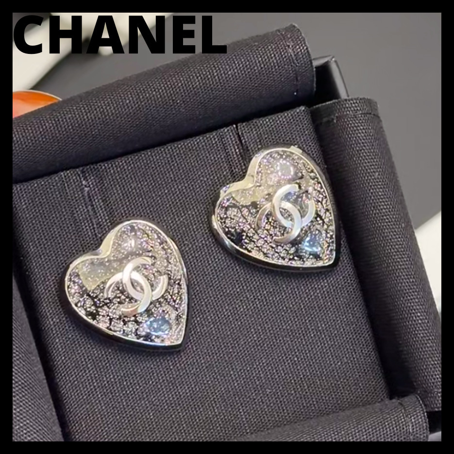 《ハートがかわいい♪》CHANEL ピアス ハート