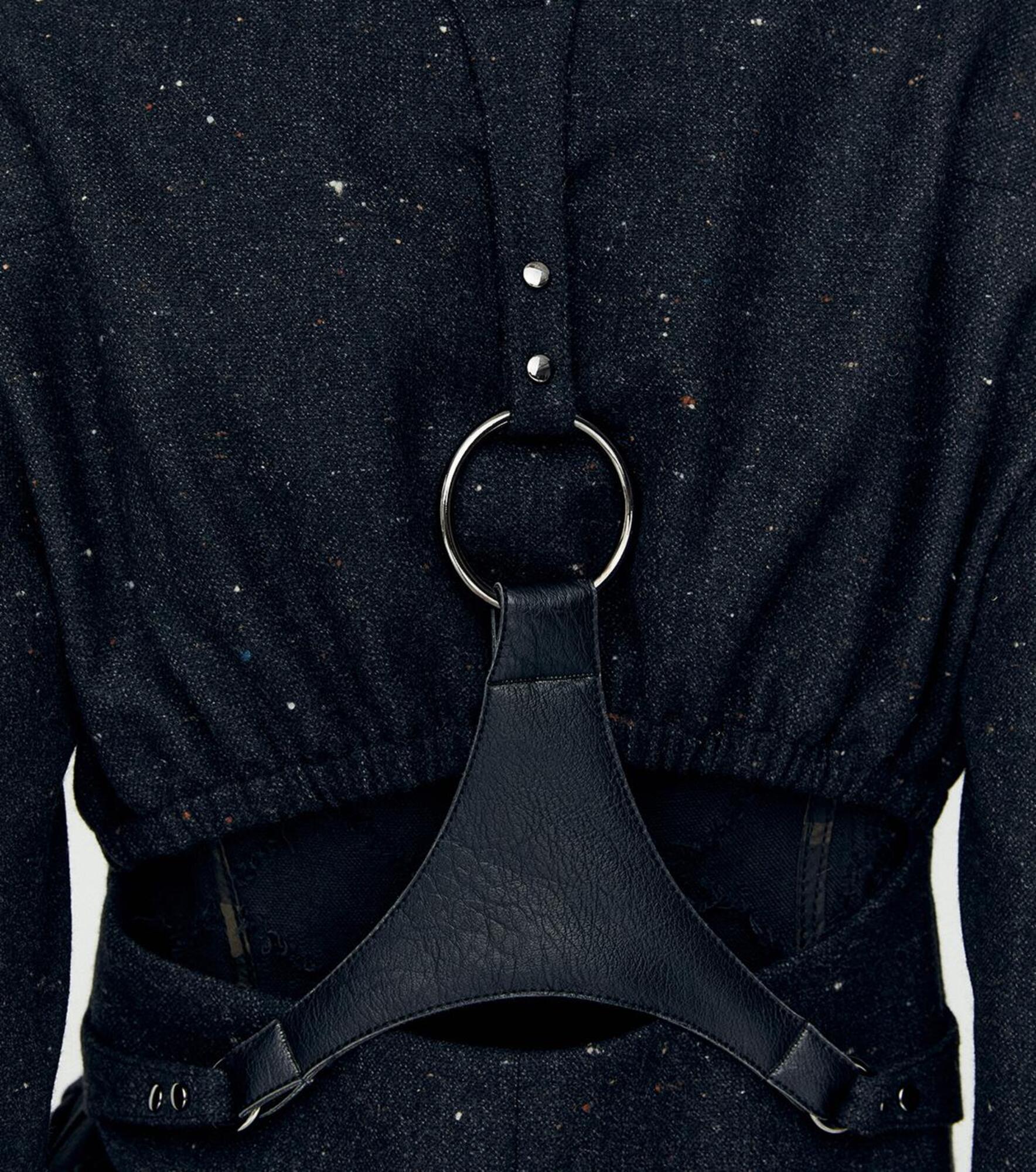[Andersson Bell]HARRIS TWEED CUTOUT HARNESS JACKET★韓国人気 Andersson Bell]HARRIS TWEED CUTOUT HARNESS JACKET☆韓国人気