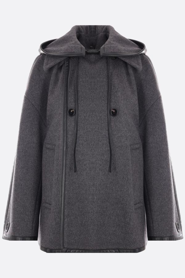 ポンチョ・ケープ BOTTEGA VENETA wool cape with nappa trims