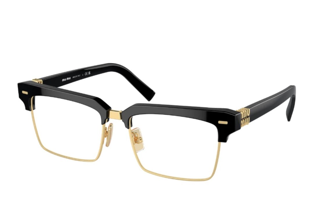 コーデのアクセントに オシャレ《Miu Miu》アイウェア