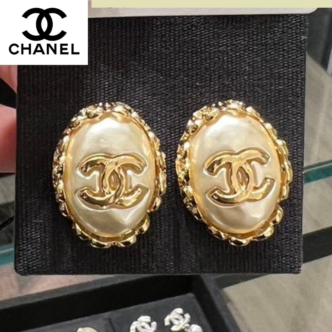 【CHANEL】ゴージャスな印象に◎シャネル ピアス ゴールド