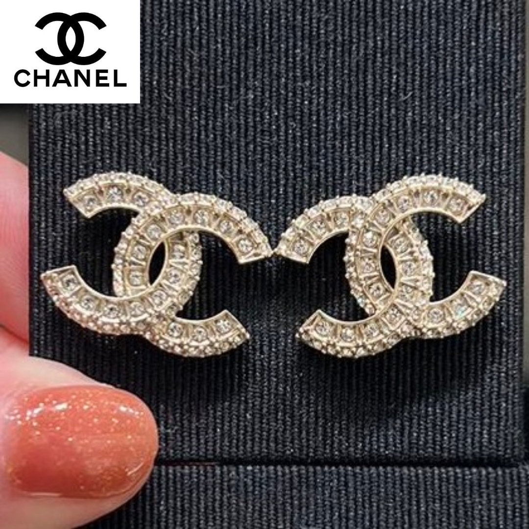 【CHANEL】シンプルな輝き◎シャネル CCマーク ピアス