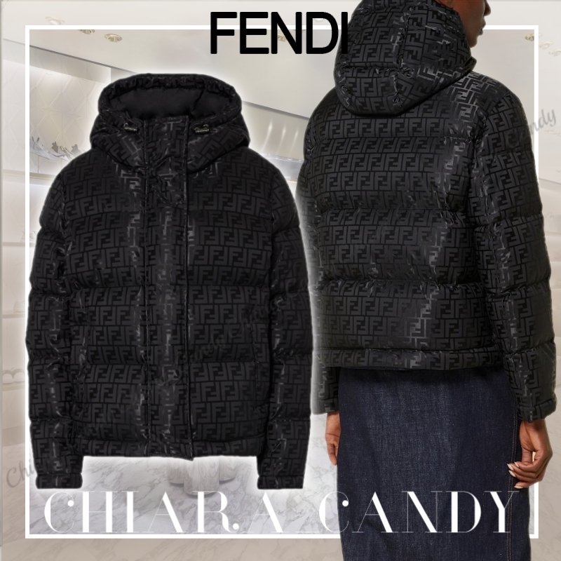 【24AW NEW】FENDI / モノグラム フード付きダウンジャケット