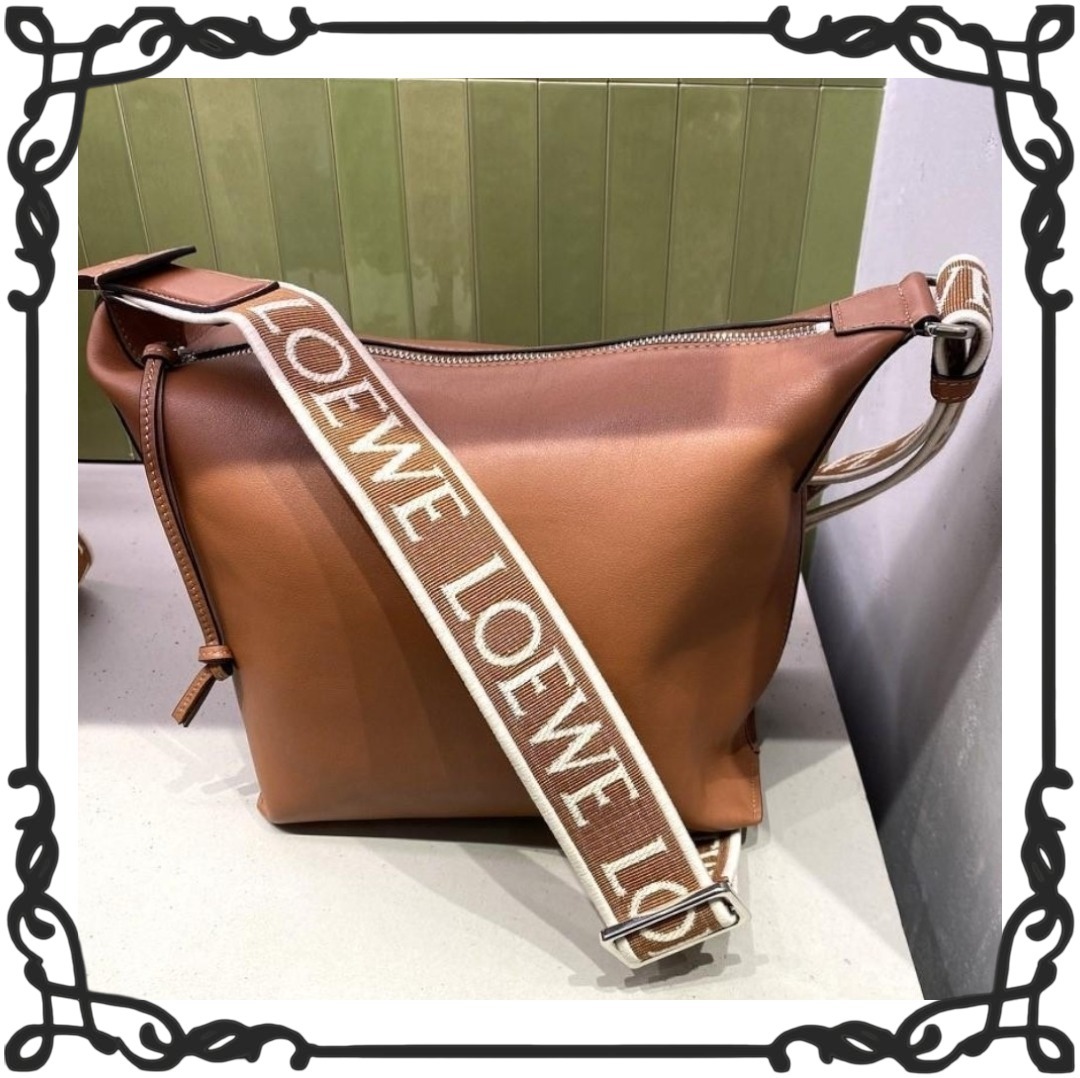 LOEWE 洗練フォルム！ ミニ ショルダーバッグ 黒茶 全6色 Cubi