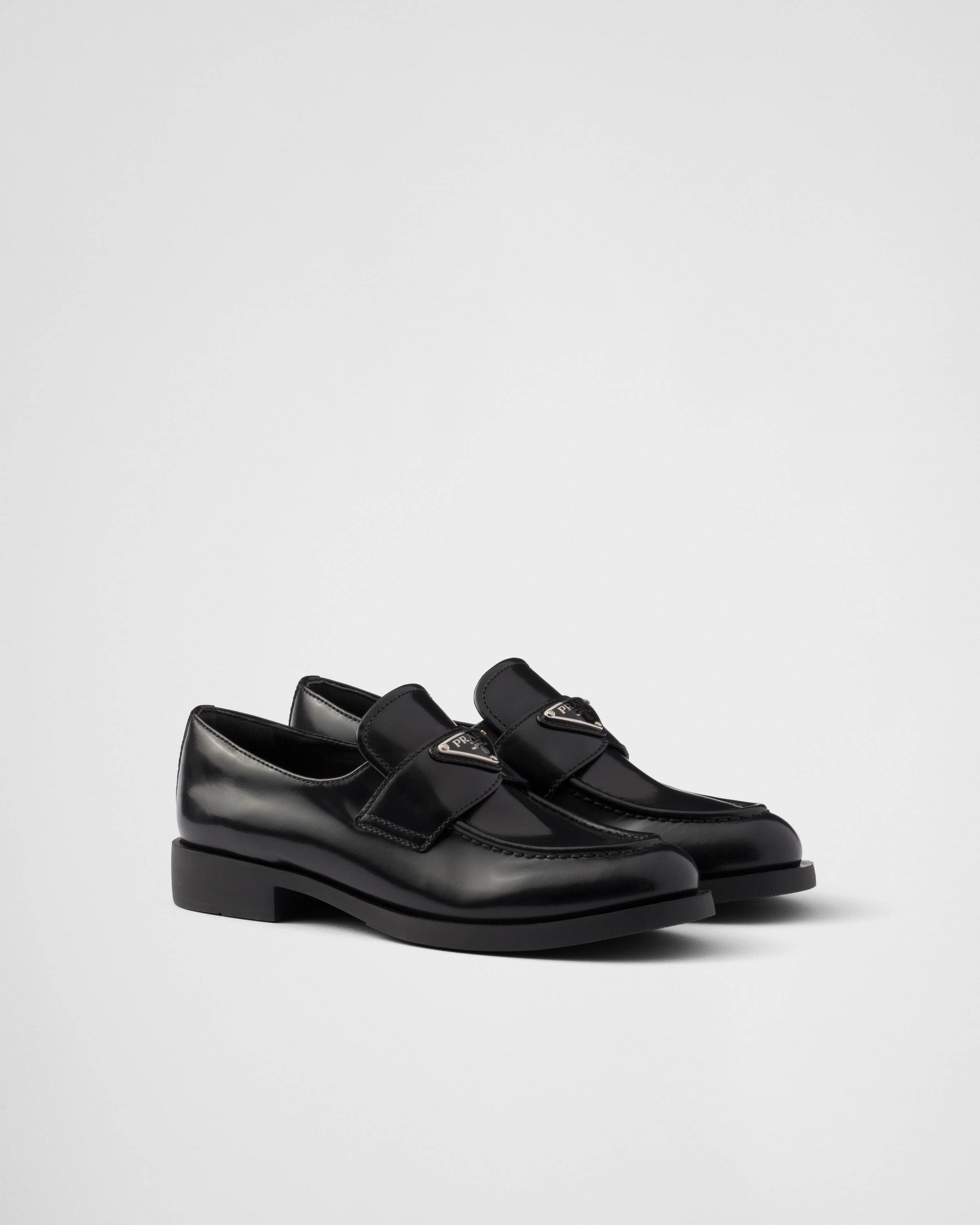 【日本入手困難】Brushed leather loafers