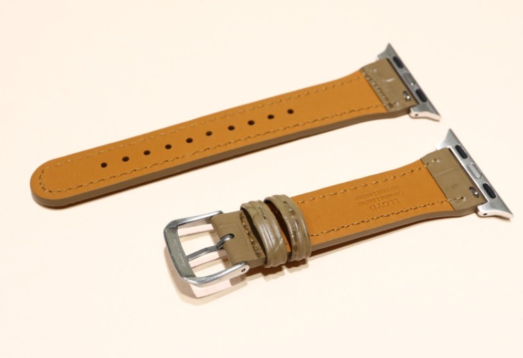 ★LLOYD★クロコパターンレザー Apple Watchベルト★38/40/41mm
