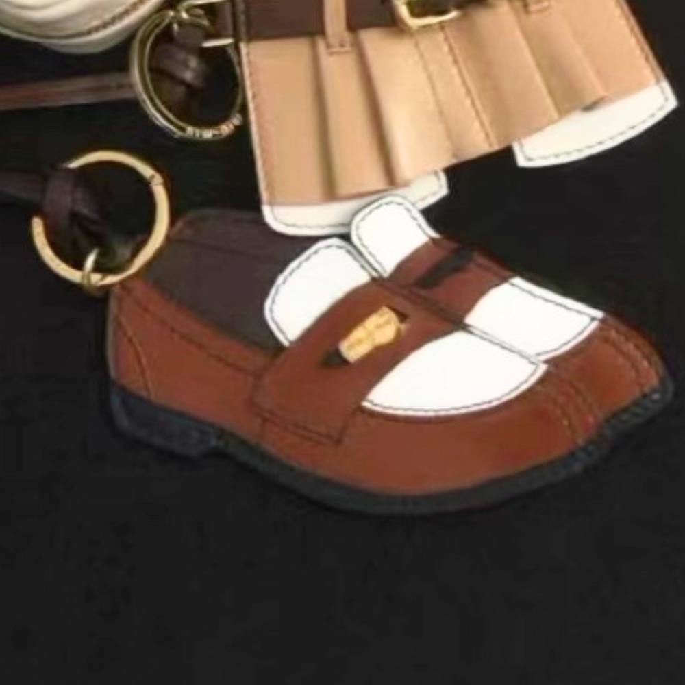 上品【MiuMiu】ペニー ローファー レザー キーリング トリック