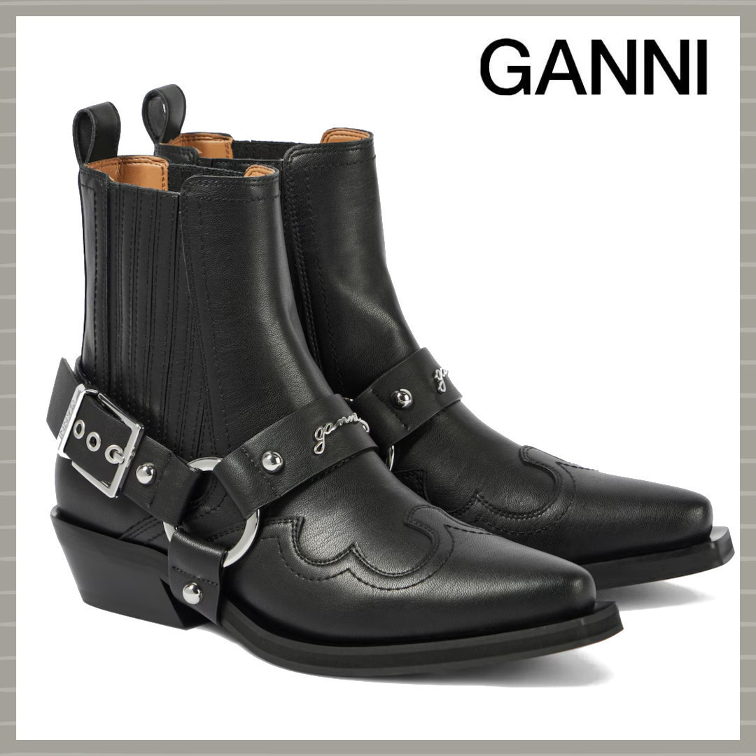 【GANNI】Black Low Cut Western Chelsea Boots