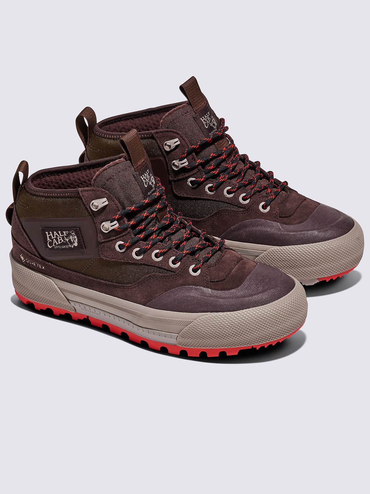 国内配送 VANS MTE HALF CAB GORE-TEX BITTER CHOCOLATE