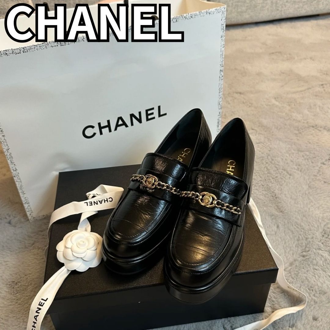 《24K》秋冬新作 CHANEL ローファー
