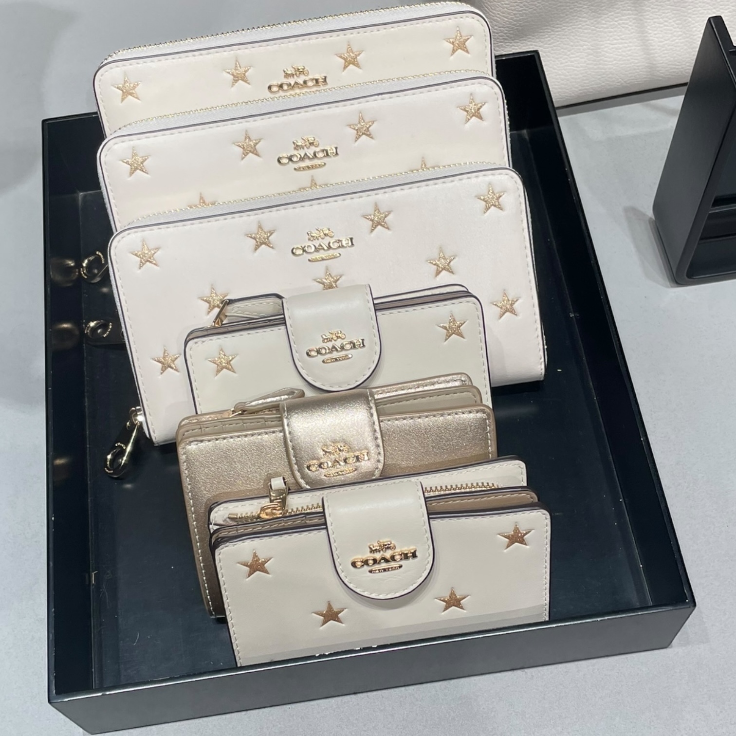 COACH コーチ 財布 二つ折り財布 新作 新品 スタープリント 星柄
