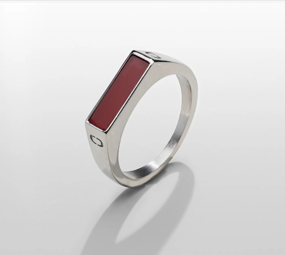CRAFTD London  ロイヤルシグネットリング 関税送料込 CRAFTD London】Red Rectangle Stone シグネット リング 2色