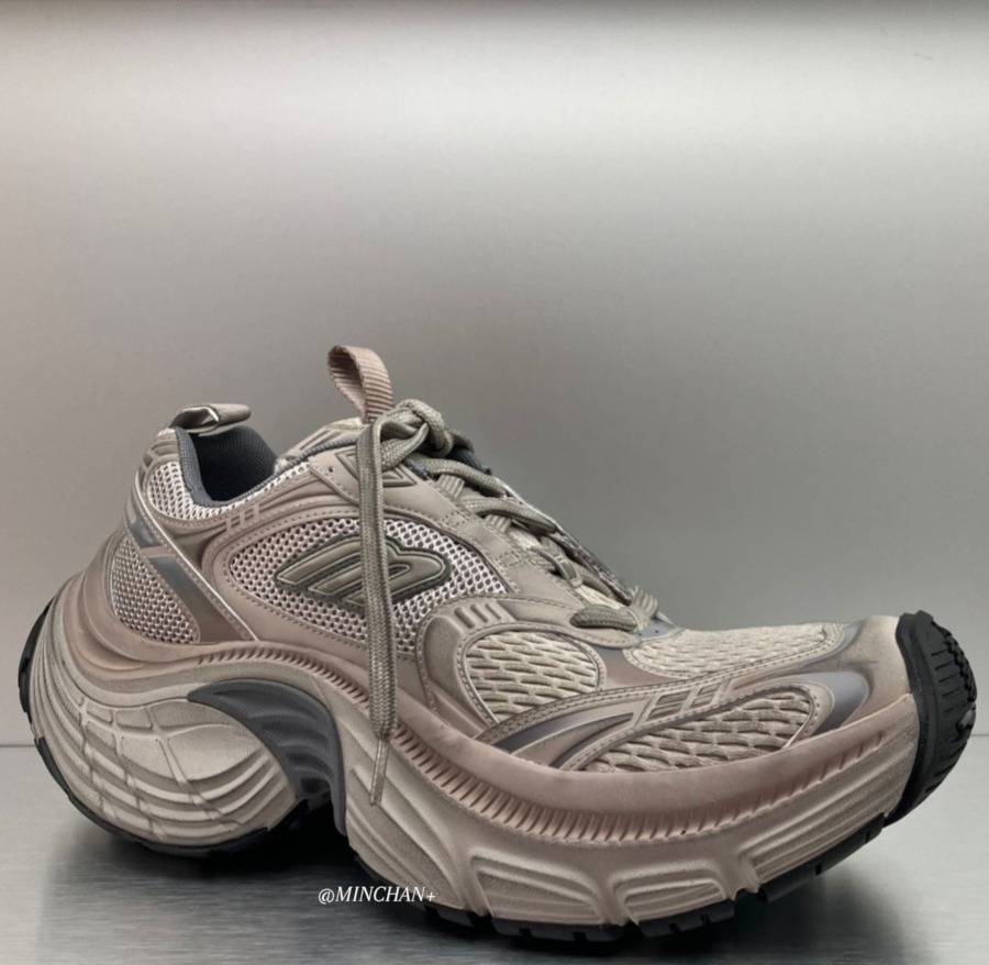 BALENCIAGA】6xl Sneaker スニーカー メッシュ (BALENCIAGA