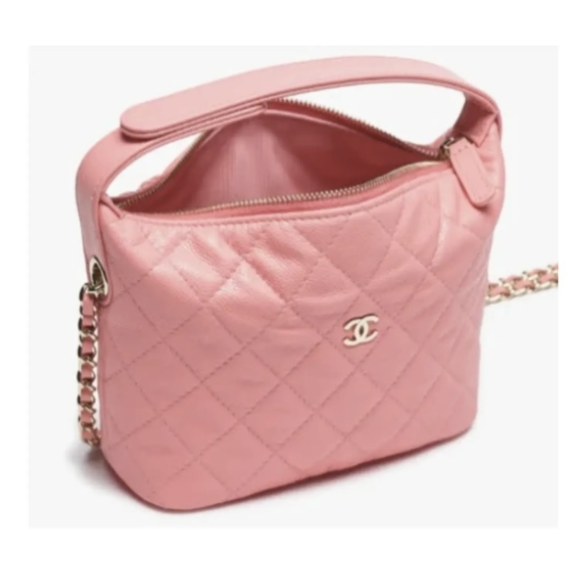ポーチみたいで可愛い 意外に物も入る!CHANEL ホーボーバック ポーチみたいで可愛い 意外に物も入る!CHANEL ホーボーバック