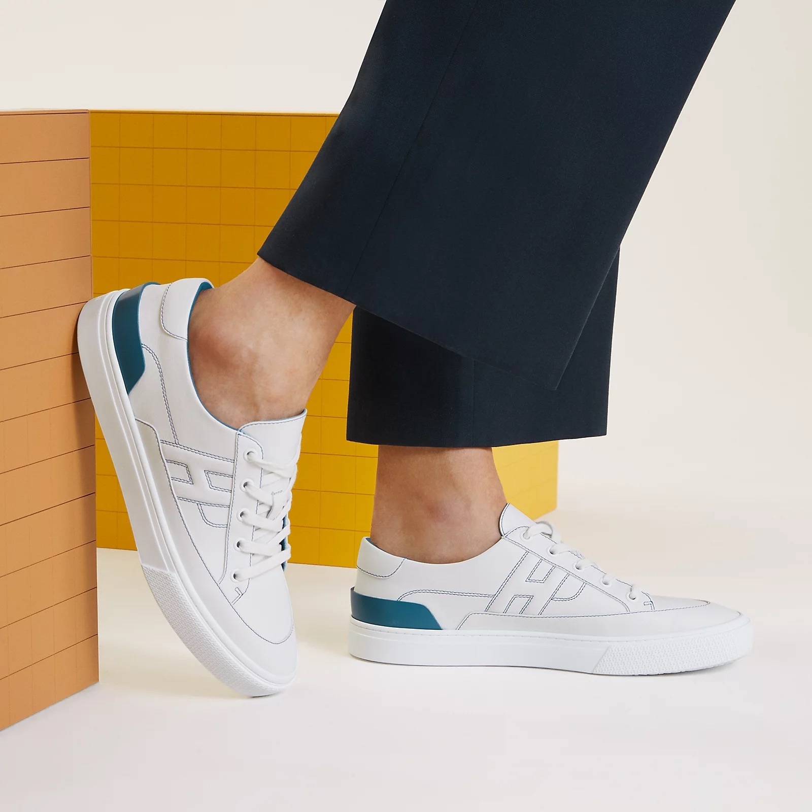 【シンプルなのにクール★】HERMES★スニーカー《ディープ》