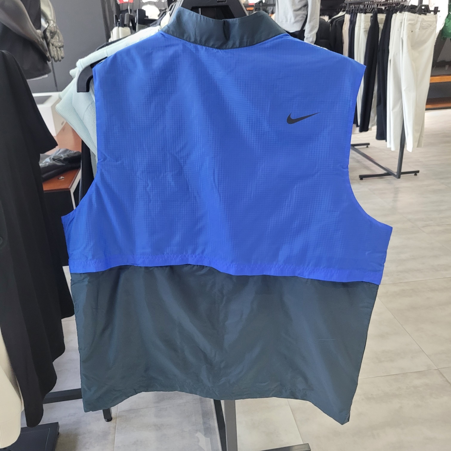 【高知インター店】 Nike Golf メンズ サーマフィット ADV リッペル ゴルフ ベスト メンズウェア