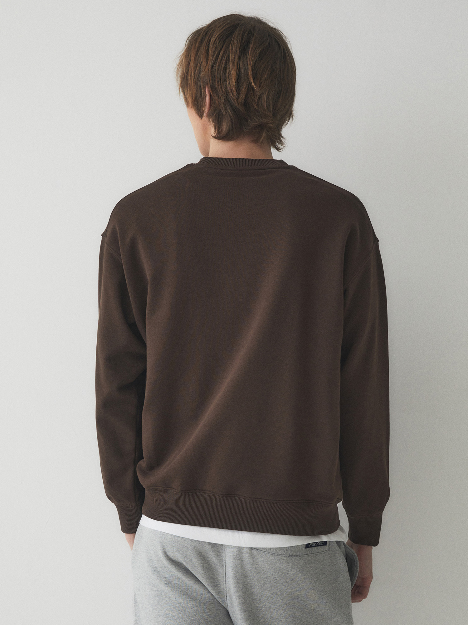 韓国WHO.A.U フーアーユー】Steve Patch Sweatshirt