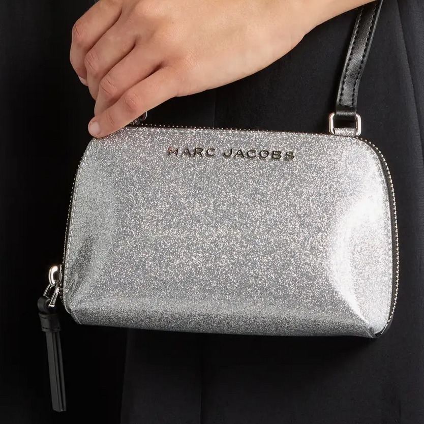MARC JACOBS メタルレターロゴ グリッター ミニ クロスボディ MARC JACOBS メタルレターロゴ グリッター ミニ クロスボディ
