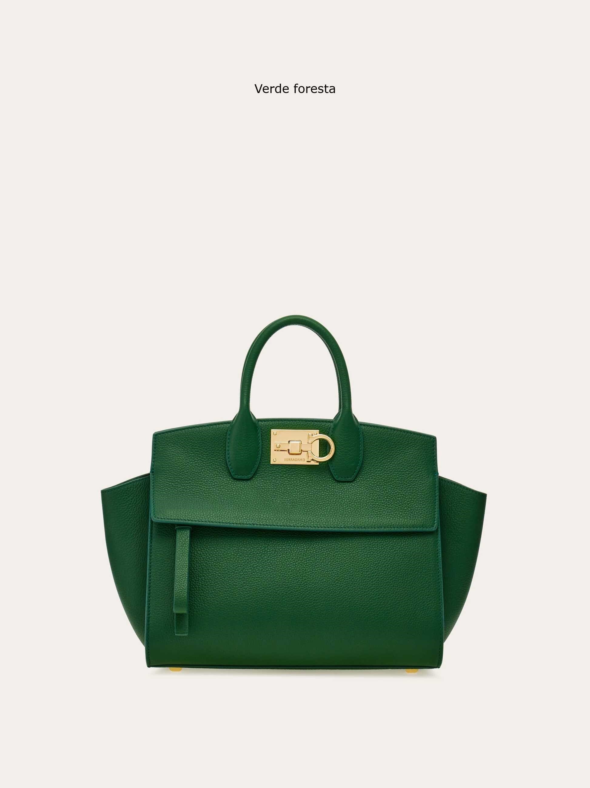直営店Ferragamo☆ ERRAGAMO STUDIO ハンドバッグ Salvatore Ferragamo: The Studio Bag