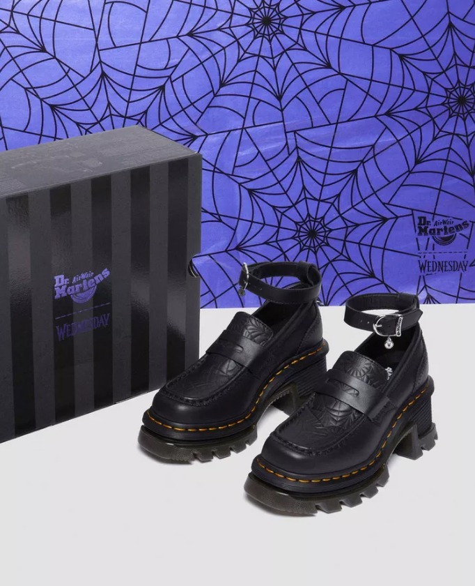 Dr.Martens】コーラン ウェンズデー ストラップ付 ローファー