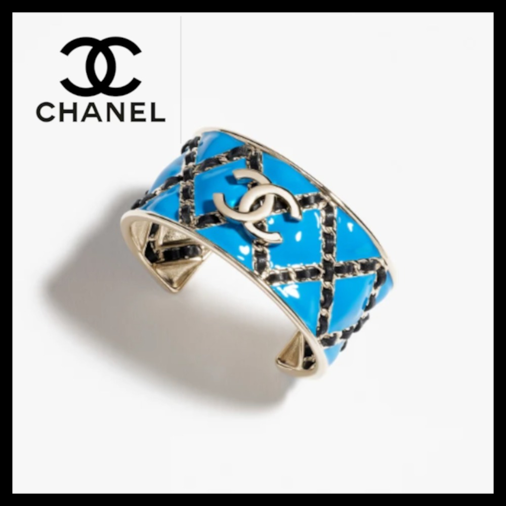 【目を惹く存在感♡】シャネル バングル 目を惹くブルー♪】CHANEL バングル