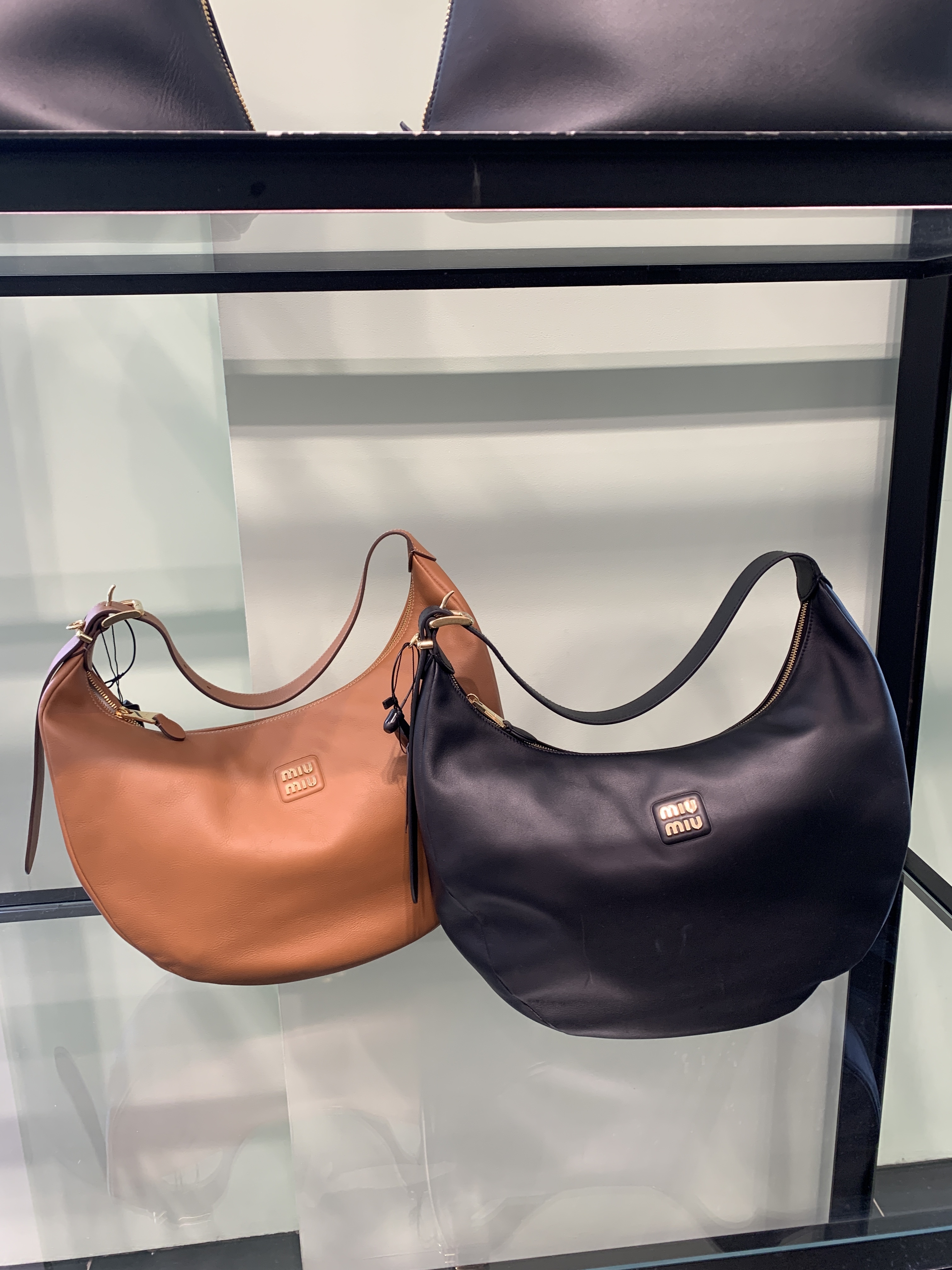 MIUMIU キルティングナッパショルダーバッグ