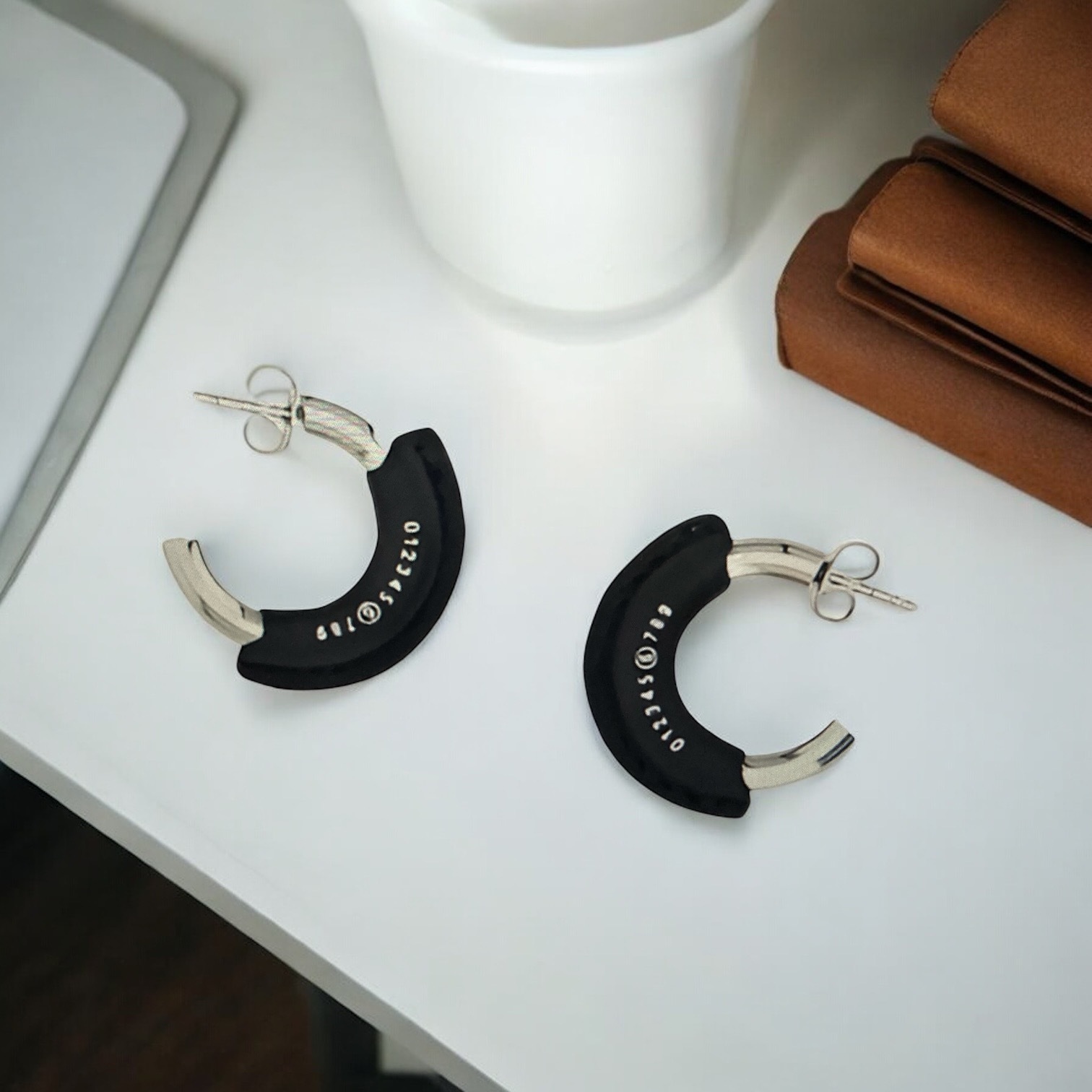 フランス発 ☆Justine Clenquet☆ Debbi アシンメトリ ピアス フランス発 ☆Justine Clenquet☆ Debbi アシンメトリ ピアス