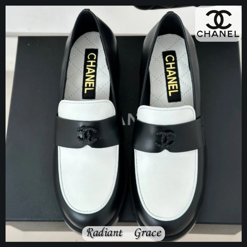 《ワンランク上のスタイルを》CHANEL ラムスキン ローファー