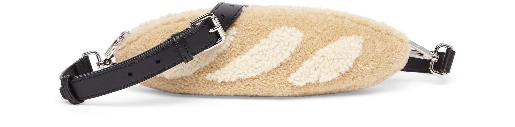 ショルダーバッグ FENDI Baguette Bag
