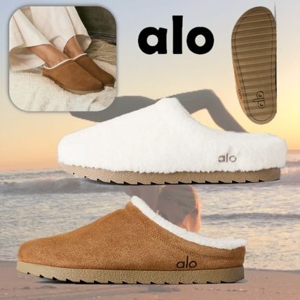 ALO Yoga(アロー) サンダル・ミュール(レディース) - 海外通販の