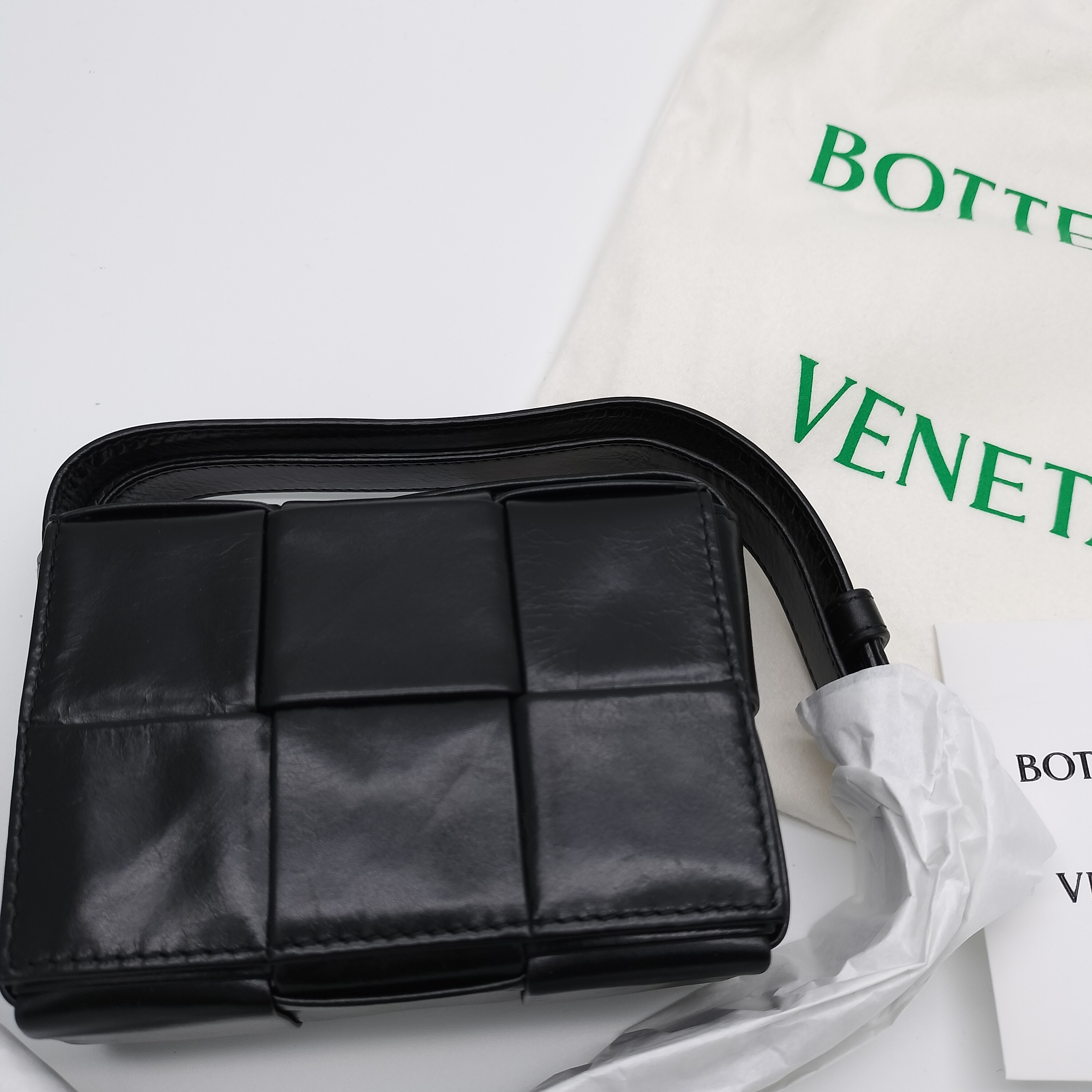 Bottega Veneta カセット スモール バッグ ユニセックス