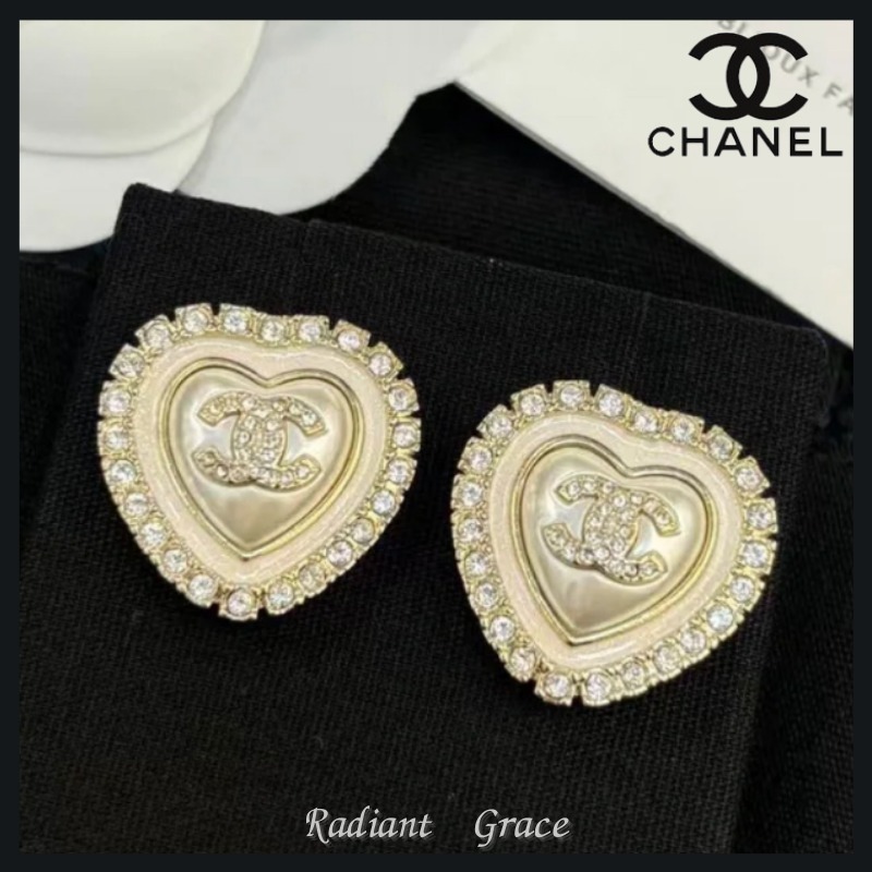 《目を引く洗練されたデザイン★》CHANEL ピアス ハート