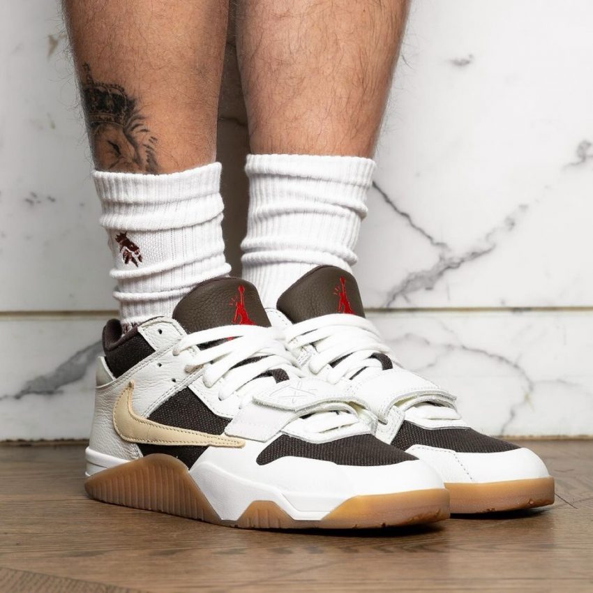 入手困難 Travis Scott Nike Jordan Jumpman Jack TR Sail