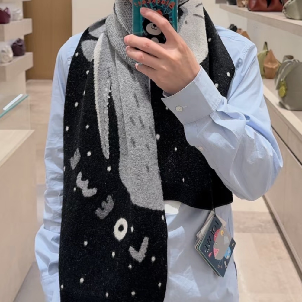 《ブランドコラボ》【LOEWE】クジラ スカーフ