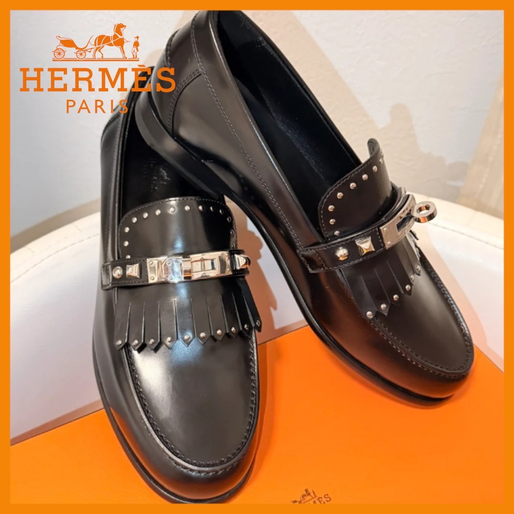【フリンジとスタッズがおしゃれポイント♪】HERMES ローファー